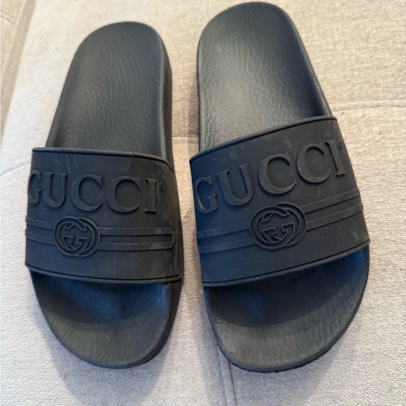 100% Authentic Gucci Black Logo Slide Sandals 37 - PLEASE SEE DESCRIPTION - Picture 1 of 5